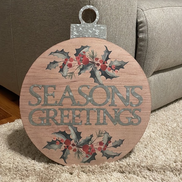 Other - Seasons Greetings ornament wall decor
